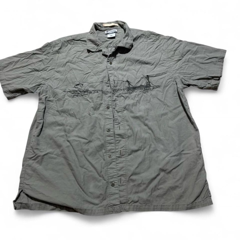 Columbia River Lodge olive green fishing shirt with embroidered design